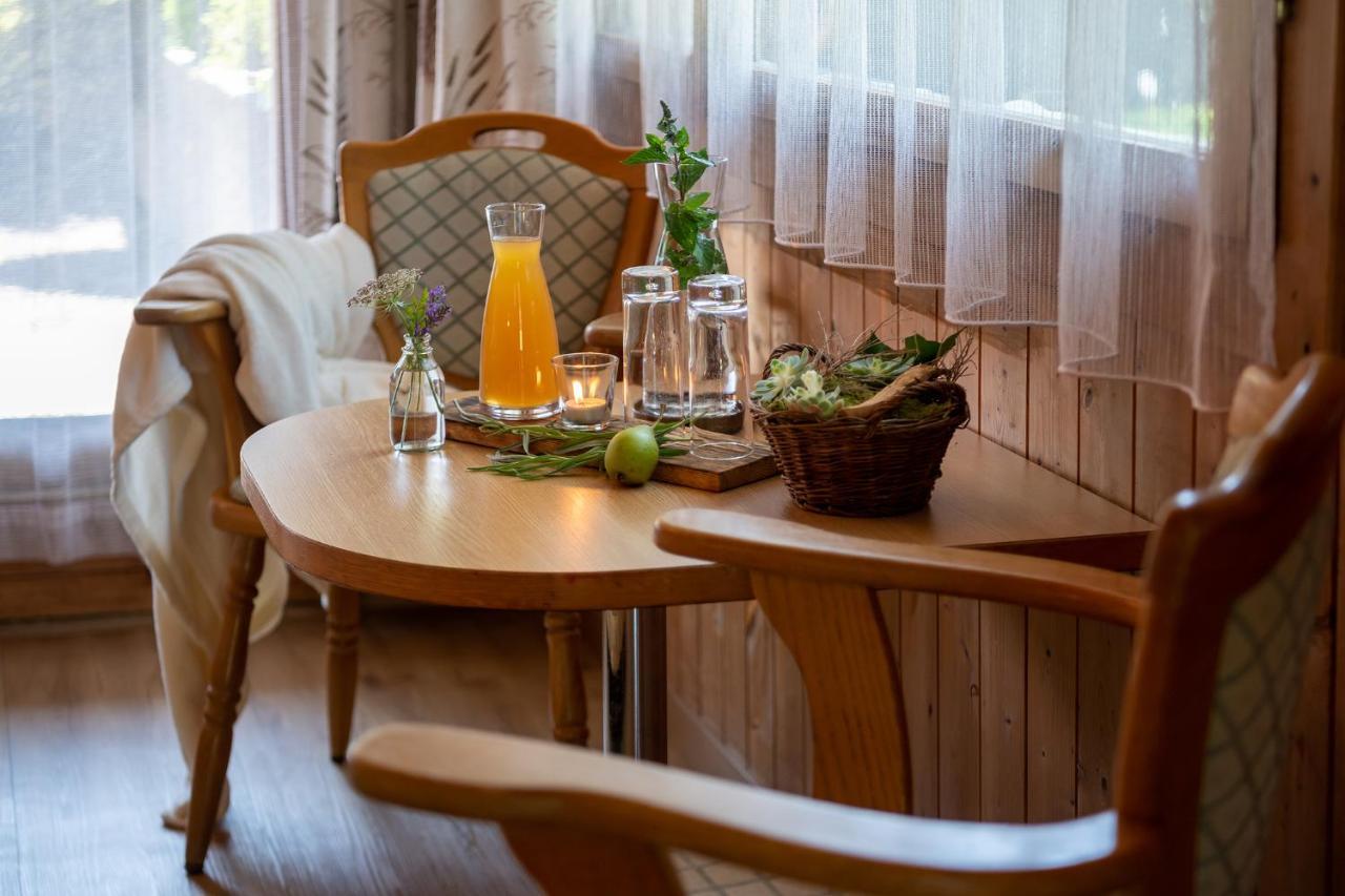 Salzano Basic Rooms Интерлакен Екстериор снимка