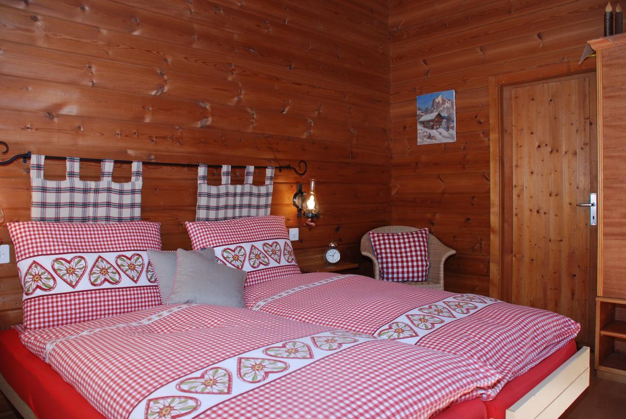 Salzano Basic Rooms Интерлакен Екстериор снимка